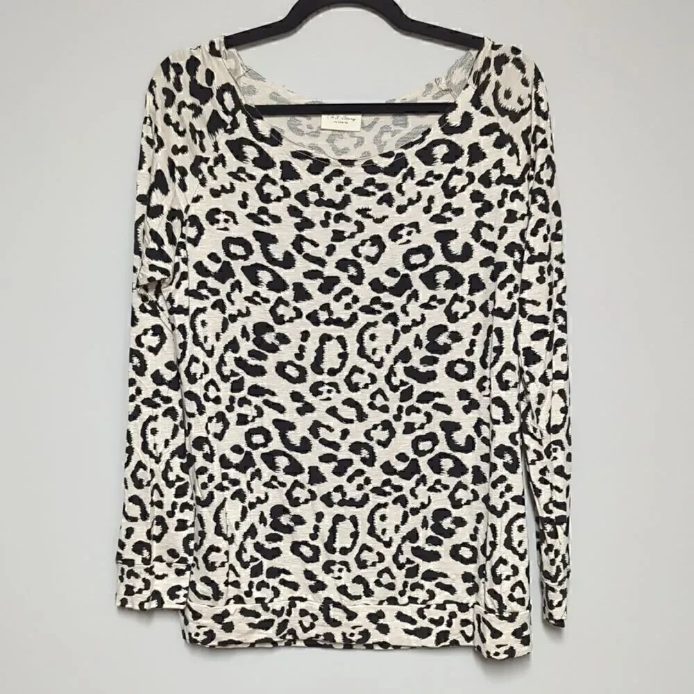 143 Story by Line Up Boat Neck Cheetah Blouse